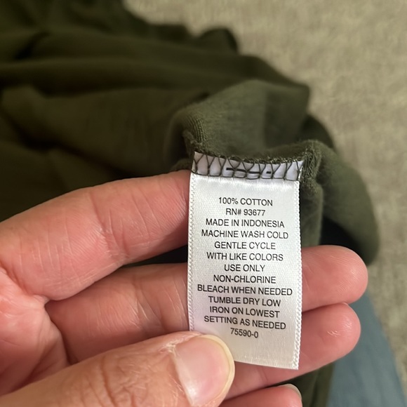 Women’s Tee Size M NWT - Picture 6 of 6